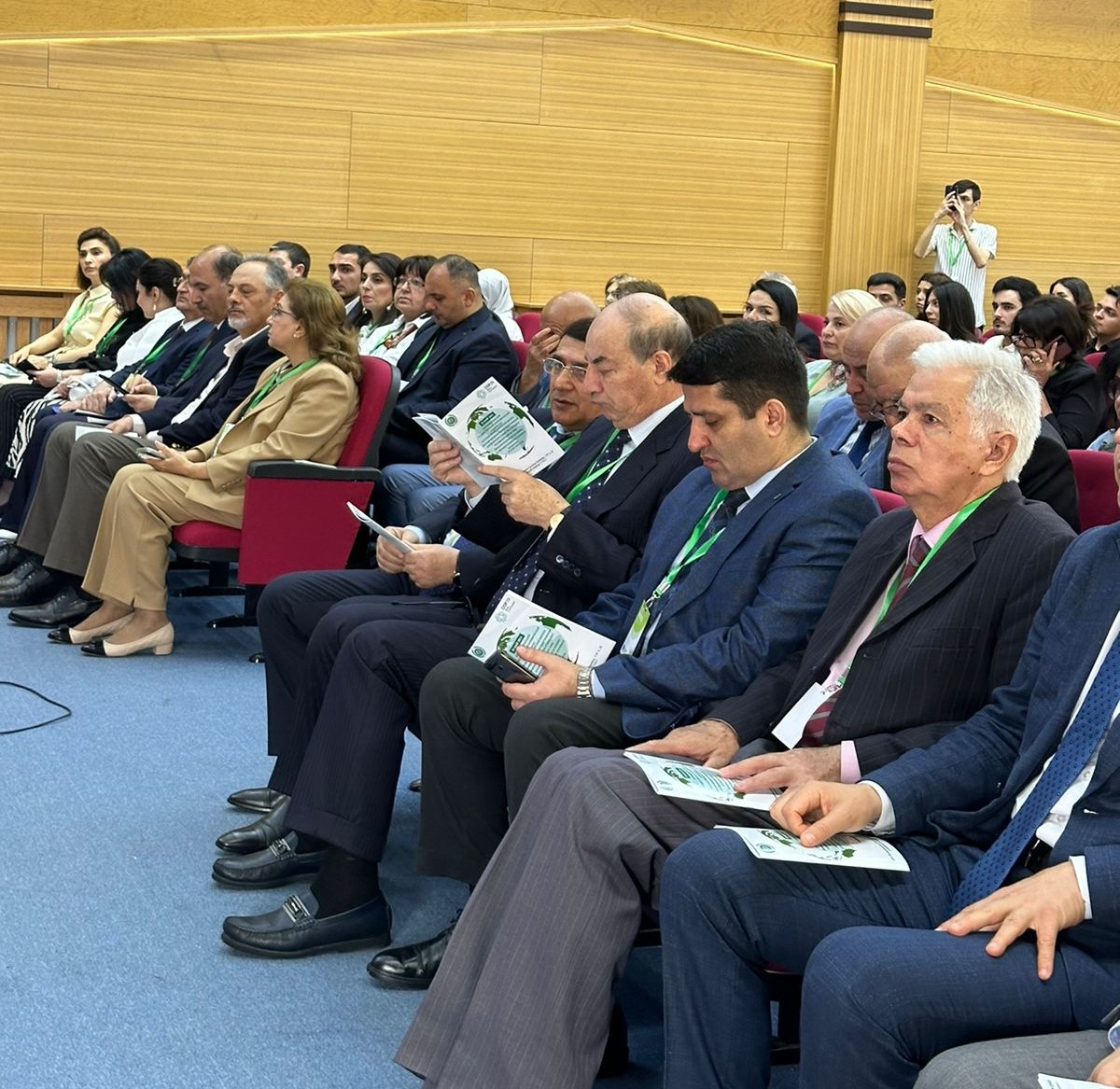 UNEC-də 6 ölkənin 200-dən çox gənc tədqiqatçısının iştirakı ilə beynəlxalq konfrans keçirilib